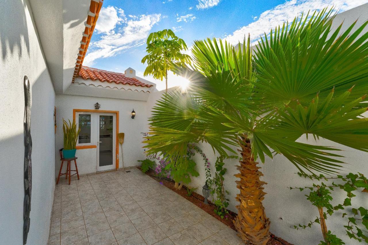 Marvelous Holiday Home - Villa La Caleta Costa Adeje  Bagian luar foto